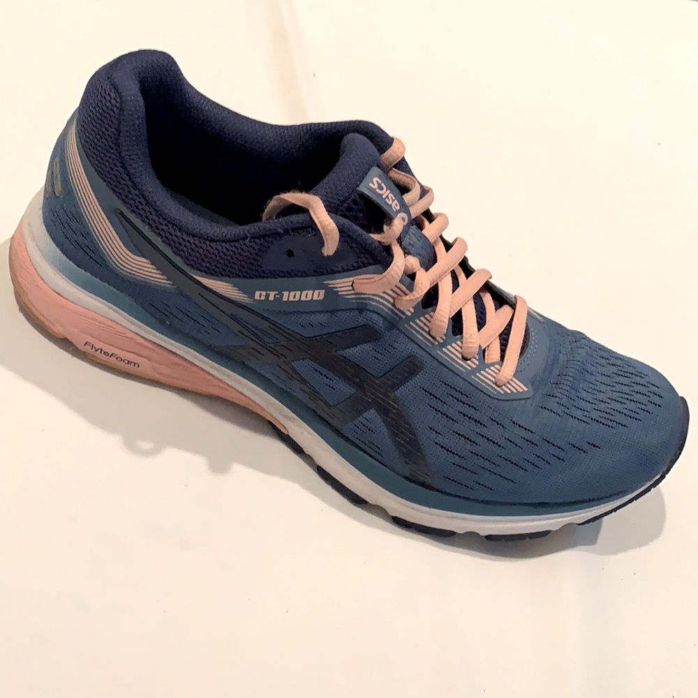 ASICS Duomax women’s size 9-1/2